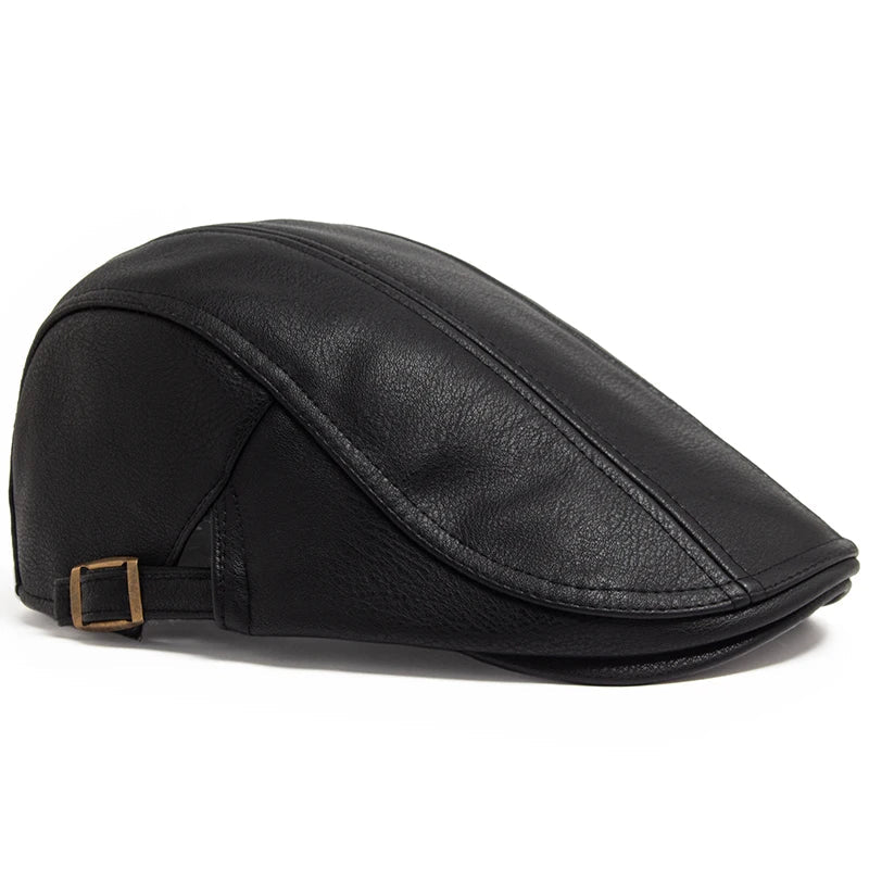 Boina Inglesa de Couro Masculina Montvani MV375 clássica, com couro premium e design elegante, perfeita para visuais casuais ou formais com conforto.