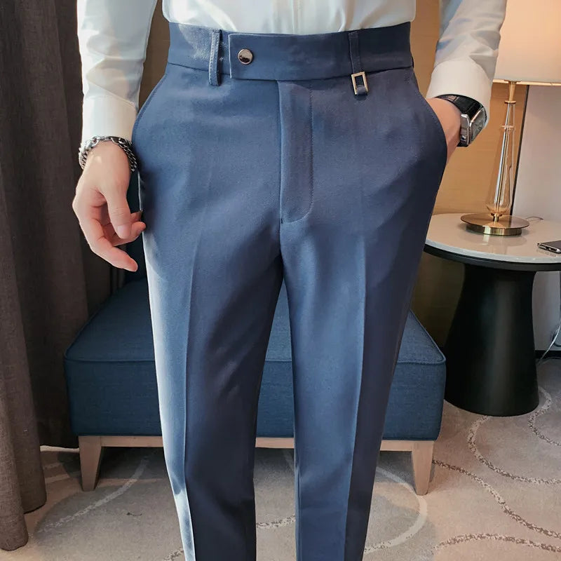Calça de Alfaiataria Masculina Montvani MV201, com corte slim e tecido premium, perfeita para eventos formais, corporativos ou looks elegantes.