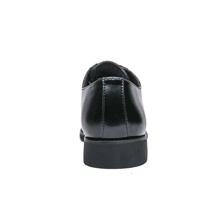 Sapato Derby Montvani MV362 elegante, com couro texturizado e cadarço trançado, perfeito para visuais sociais ou casuais com conforto.