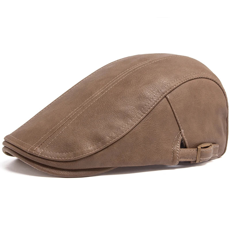 Boina Inglesa de Couro Masculina Montvani MV375 clássica, com couro premium e design elegante, perfeita para visuais casuais ou formais com conforto.
