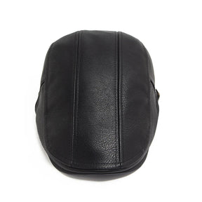 Boina Inglesa de Couro Masculina Montvani MV375 clássica, com couro premium e design elegante, perfeita para visuais casuais ou formais com conforto.