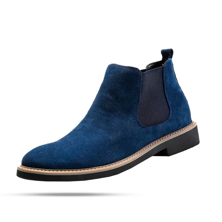 Bota Masculina Chelsea Camurça Montvani MV291 elegante, com camurça premium e design moderno, perfeita para visuais masculinos casuais ou formais.