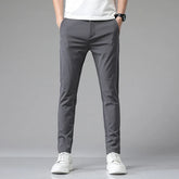 Calça Social Masculina Montvani MV203, com corte slim fit e tecido de nylon e spandex, perfeita para eventos formais, corporativos ou uso diário.