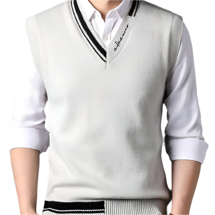 Colete Vintage Lã Montvani MV405 retrô, com lã premium e design clássico, ideal para looks elegantes com toque nostálgico e conforto duradouro.