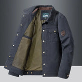 Jaqueta Casual Masculina em Algodão Montvani MV183, tecido leve, design moderno, ajuste ergonômico e acabamento refinado para um visual sofisticado.