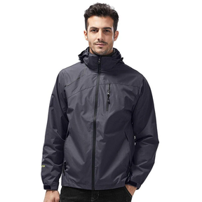 Jaqueta Corta Vento Montvani MV126 com modelagem ergonômica, capuz ajustável e fechamento em zíper para proteção contra vento e chuva.