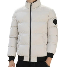 Jaqueta Puffer Masculina Montvani MV252, design acolchoado, isolamento térmico, fechamento em zíper e material leve para conforto e proteção.