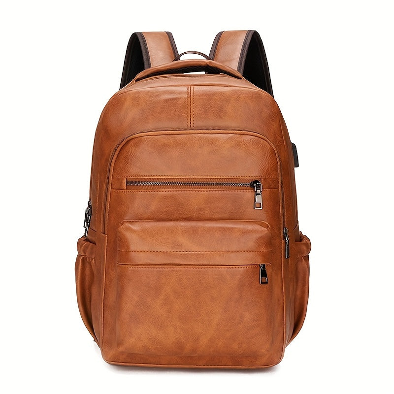 Mochila Couro Montvani MV421 elegante, com porta USB e antifurto, perfeita para laptops em viagens ou trabalho com proteção e conforto.