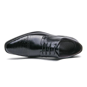 Sapato Derby Montvani MV362 elegante, com couro texturizado e cadarço trançado, perfeito para visuais sociais ou casuais com conforto.