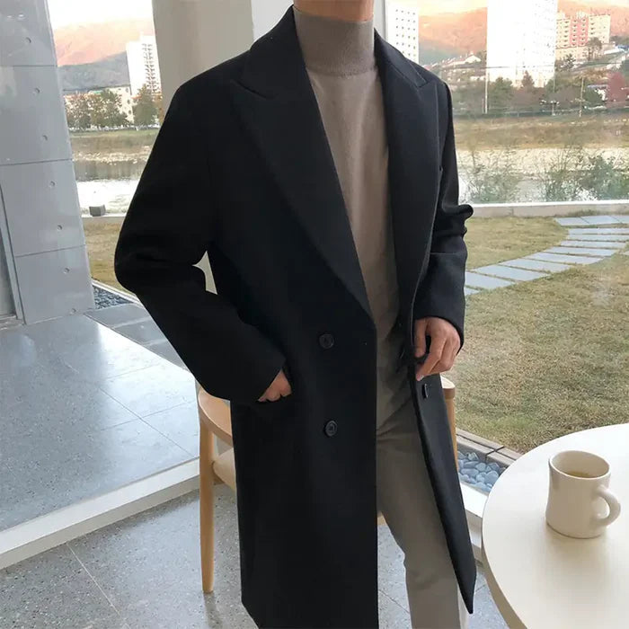 Sobretudo Masculino em Lã Montvani MV216, com lã premium e design clássico, perfeito para outono, inverno e ocasiões sociais ou casuais.